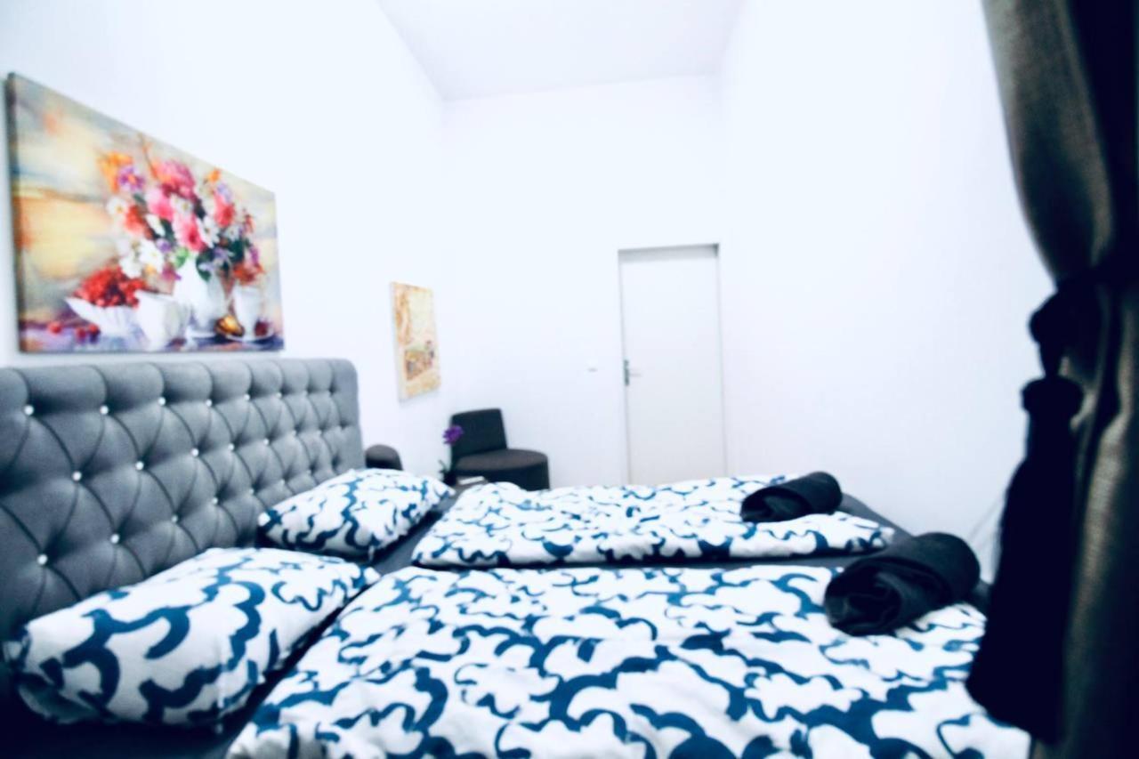 Modern Double Room Js A Wien Ngoại thất bức ảnh
